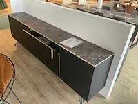 Wire elyps eetkamertafel met stoelen - afbeelding 2 van  10