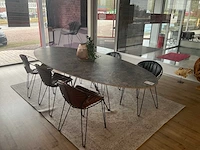 Wire elyps eetkamertafel met stoelen - afbeelding 3 van  10