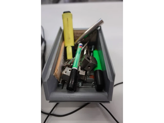 Wire id printer applicator brady + draadknipper komax - afbeelding 2 van  10