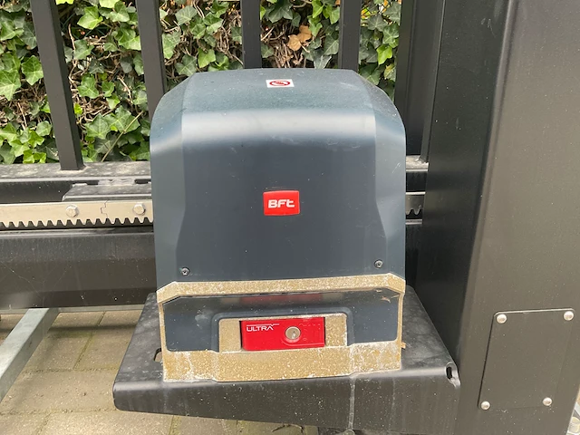 Wisniowski geautomatiseerde industriële schuifpoort - afbeelding 5 van  8