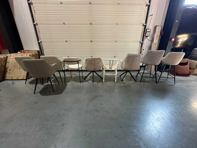 Wit / beige mix set eetkamerstoelen (9x) - afbeelding 6 van  7
