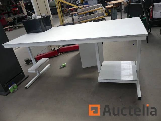 Wit bureautafel met beugels - afbeelding 5 van  8