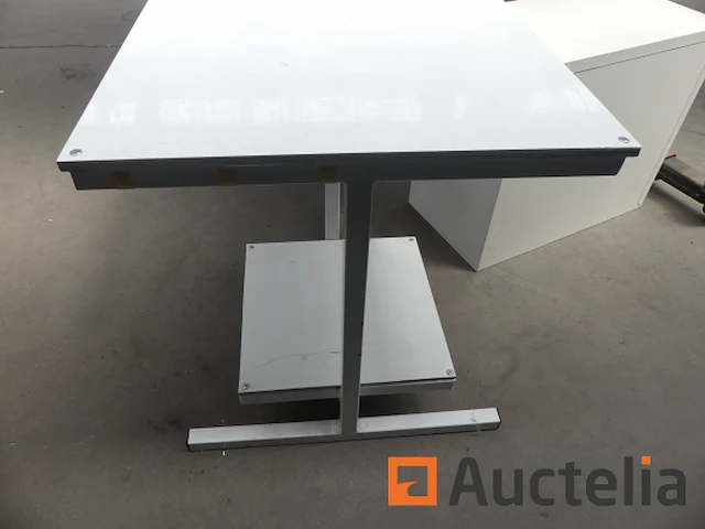 Wit bureautafel met beugels - afbeelding 6 van  8
