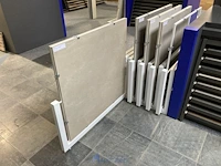 Wit metalen tegeldisplay - afbeelding 2 van  3