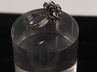 Witgouden ring (750) vv saphier en briljant - afbeelding 4 van  4