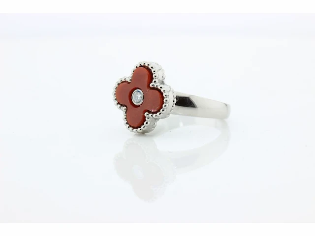 Witgouden ring met bloedkoraal - afbeelding 4 van  5