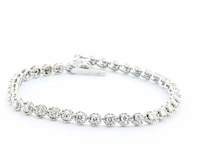 Witgouden tennisarmband met diamant - afbeelding 2 van  6