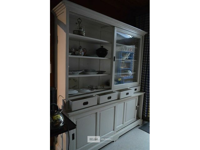 Witte buffetkast met schuifdeur - afbeelding 1 van  4