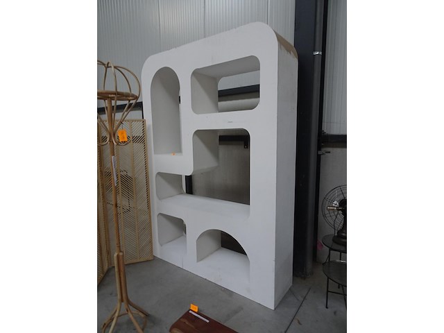 Witte kast - afbeelding 1 van  2