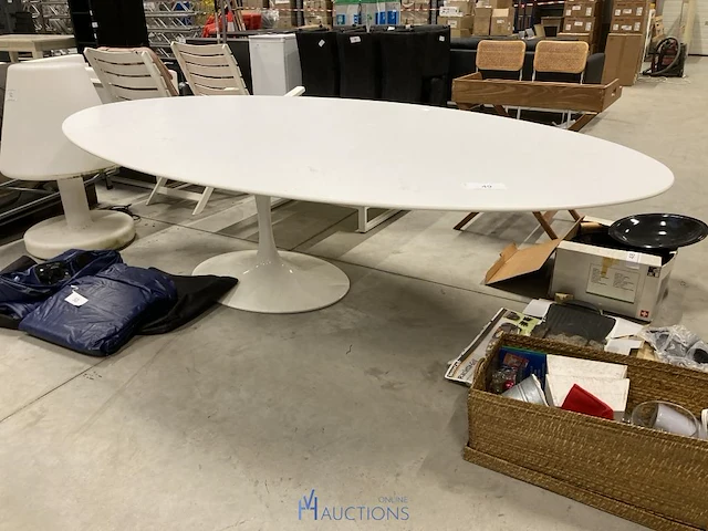 Witte pvc tafel - afbeelding 1 van  3