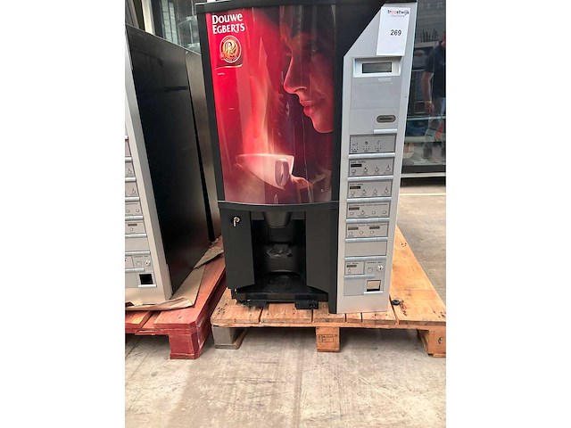 Wittenborg - koffie - verkoopautomaat - afbeelding 2 van  6