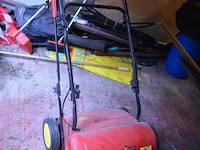 Wolf-garten elektrische verticuteermachine uv32ev - afbeelding 1 van  3