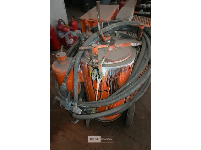 Wolters mobiele verfspuitinstallatie - afbeelding 8 van  8