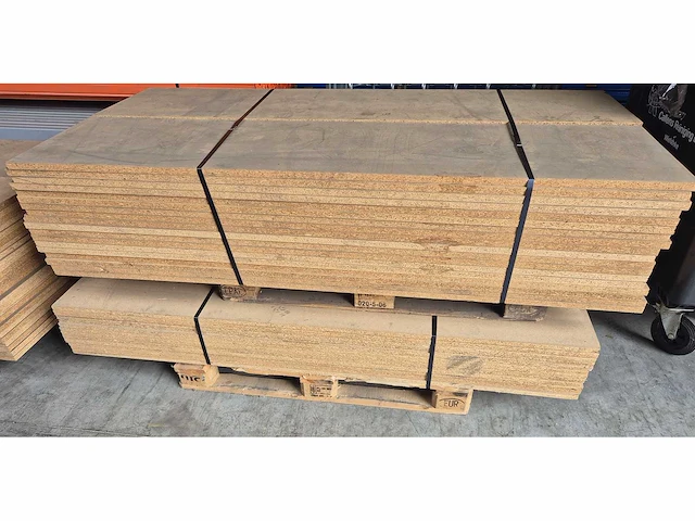 Wooden plates 110 pcs - afbeelding 1 van  2