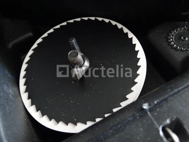 Worx handycut wx424 cirkelzaag in zijn koffer - afbeelding 4 van  5