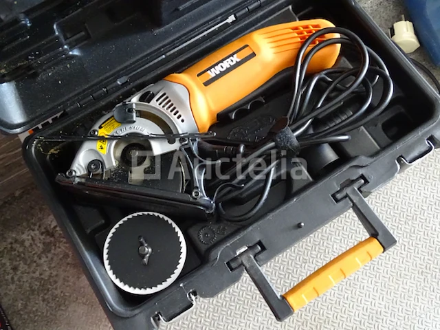 Worx handycut wx424 cirkelzaag in zijn koffer - afbeelding 5 van  5