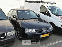 Wrak audi (aangeslagen) zonder papieren en sleutel - afbeelding 1 van  3