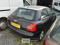 Wrak audi (aangeslagen) zonder papieren en sleutel - afbeelding 3 van  3