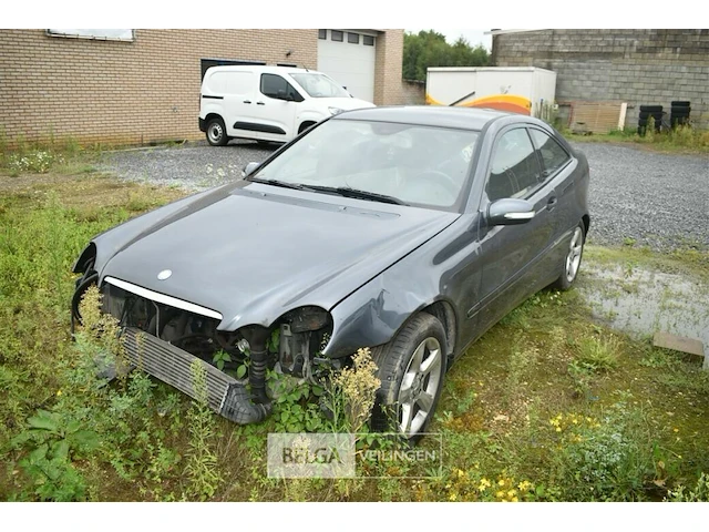 Wrak mercedes cd 1 - afbeelding 8 van  14