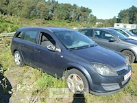 Wrak opel astra 1.7 cd ti - afbeelding 2 van  10