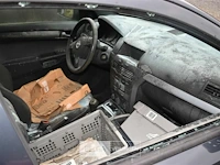 Wrak opel astra 1.7 cd ti - afbeelding 7 van  10