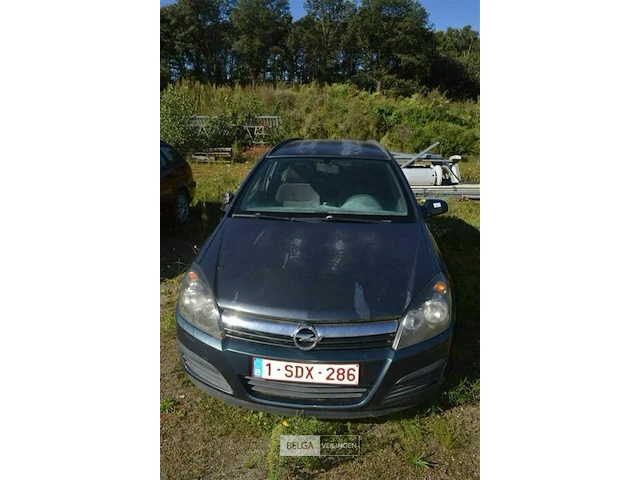 Wrak opel astra 1.7 cd ti - afbeelding 9 van  10