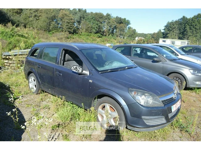 Wrak opel astra 1.7 cd ti - afbeelding 10 van  10
