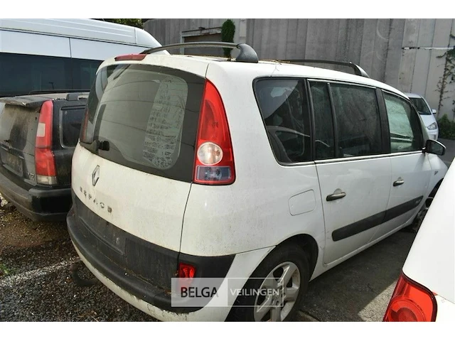 Wrak renault espace (aangeslagen) zonder papieren en sleutel - afbeelding 4 van  4