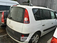 Wrak renault espace (aangeslagen) zonder papieren en sleutel - afbeelding 4 van  4