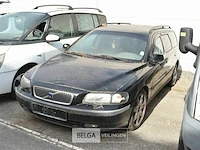 Wrak volvo (aangeslagen) v70/75 zonder papieren en sleutel - afbeelding 1 van  3