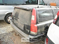 Wrak volvo (aangeslagen) v70/75 zonder papieren en sleutel - afbeelding 3 van  3