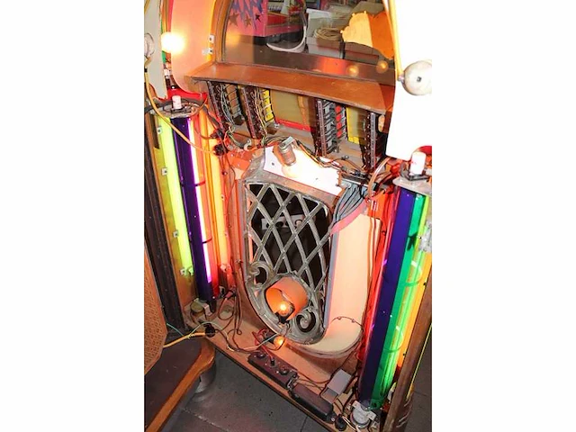 Wurlitzer - 1015 - jukebox - afbeelding 10 van  12