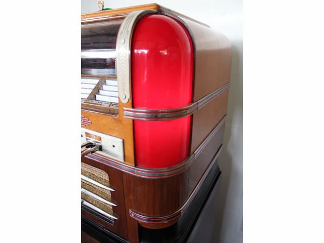 Wurlitzer model 61 jukebox - afbeelding 3 van  8