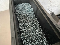 Wurt 6.52 kg plaatschroef cilinderkop 4,2 x 13 in stapelbare bak - afbeelding 3 van  5