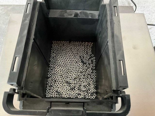 Würth 0.59 kg zeskantmoer m3 in stapelbare bak - afbeelding 2 van  5