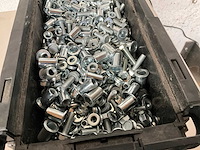 Würth 10.40 kg mix bak met o.a. blindklinkmoeren, ringen en bouten - afbeelding 3 van  4