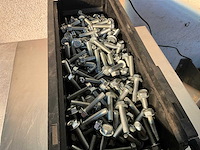 Würth 11.64 kg bout m8 x 35 in stapelbare bak - afbeelding 3 van  5