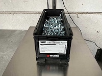 Würth 12.32 kg cilinderschroef m10 x 50 in stapelbare bak