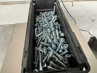 Würth 12.32 kg cilinderschroef m10 x 50 in stapelbare bak - afbeelding 3 van  5