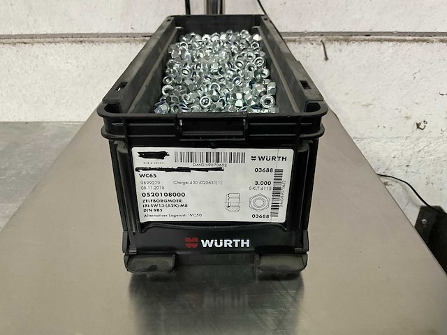 Würth 14.30 kg zelfborgmoer m8 in stapelbare bak - afbeelding 1 van  5
