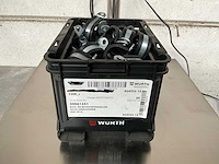 Würth 1.72 kg buis- en bevestigingsklem in stapelbare bak - afbeelding 1 van  5