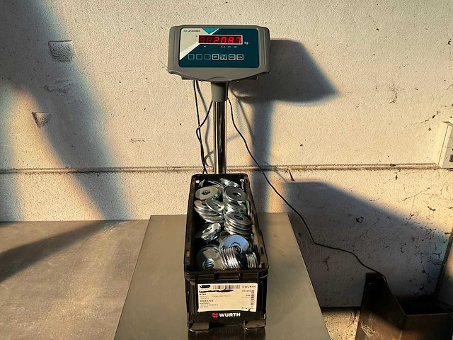 Würth 20.87 kg sluitring in stapelbare bak - afbeelding 2 van  5