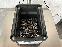 Würth 2.12 kg blindklinkmoer platbolkop m6 in stapelbare bak - afbeelding 2 van  5