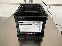 Würth 2.16 kg lage bolkopschroef met flens in stapelbare bak - afbeelding 1 van  5