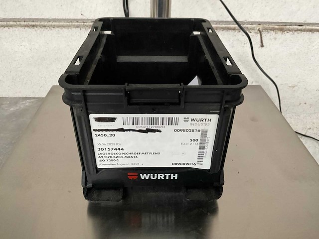 Würth 2.55 kg lage bolkopschroef met flens m8 x 16 in stapelbare bak - afbeelding 1 van  5