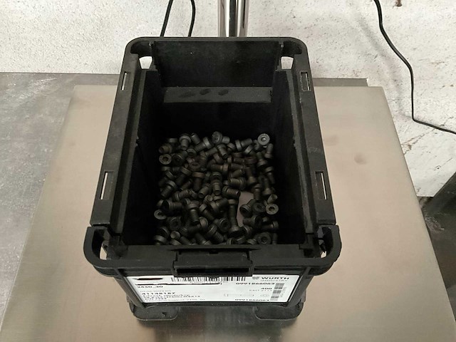 Würth 2.93 kg schroef cilinderkop m8 x 12 in stapelbare bak - afbeelding 2 van  5