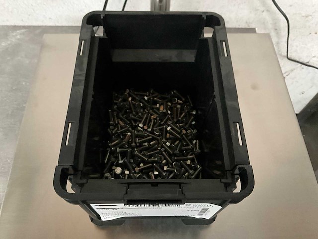 Würth 3.27 kg zeskanttapbout m5 x 16 in stapelbare bak - afbeelding 2 van  5