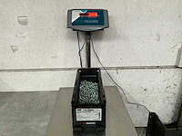 Würth 3.99 kg lage bolkopschroef met flens m6 x 12 in stapelbare bak - afbeelding 2 van  5