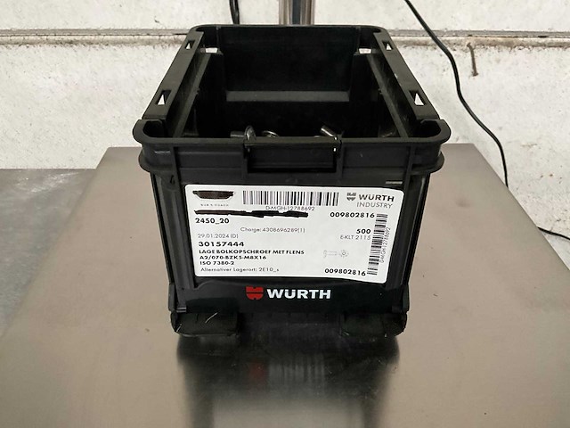 Würth 4.11 kg lage bolkopschroef met flens m8 x 16 in stapelbare bak - afbeelding 1 van  5