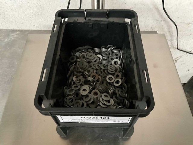Würth 4.17 kg ring sluit in stapelbare bak - afbeelding 2 van  5